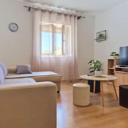 Denis By Interhome *
